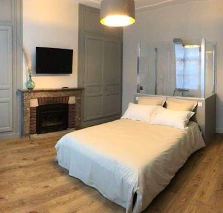 Les chambres Berguoises Chambre Rez-de-chaussée au coeur de Bergues Extérieur photo