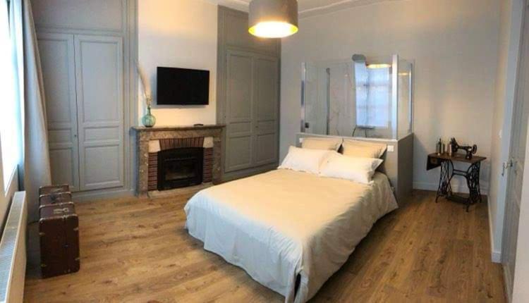 Les chambres Berguoises Chambre Rez-de-chaussée au coeur de Bergues Extérieur photo